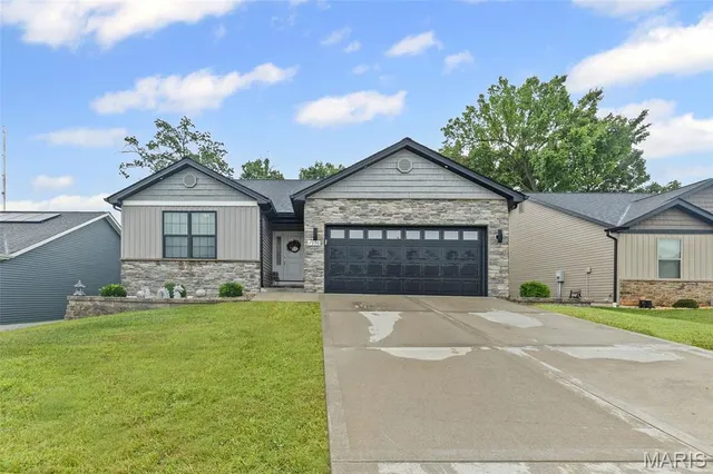 $399,900 | 7990 Sonora Ridge, Caseyville, IL 62232