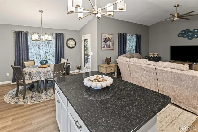 $399,900 | 7990 Sonora Ridge, Caseyville, IL 62232