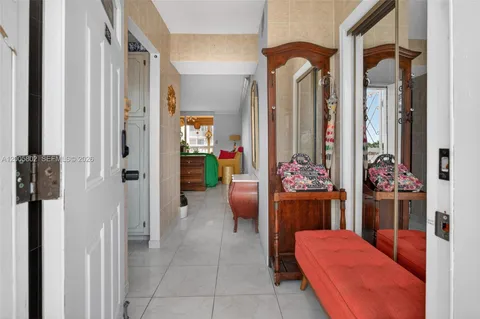$195,000 | 610 Northeast 12th Avenue, Unit 602, Hallandale Beach, FL 33009