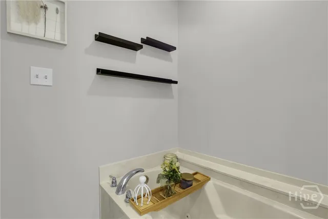 $3,000 | 136 Meadowside Lane, Savannah, GA 31405