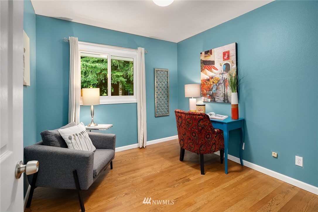 27819 Southeast Issaquah-Fall City Road Fall City, WA 98024 - Photo 23 of 39 a living room with furniture and a window