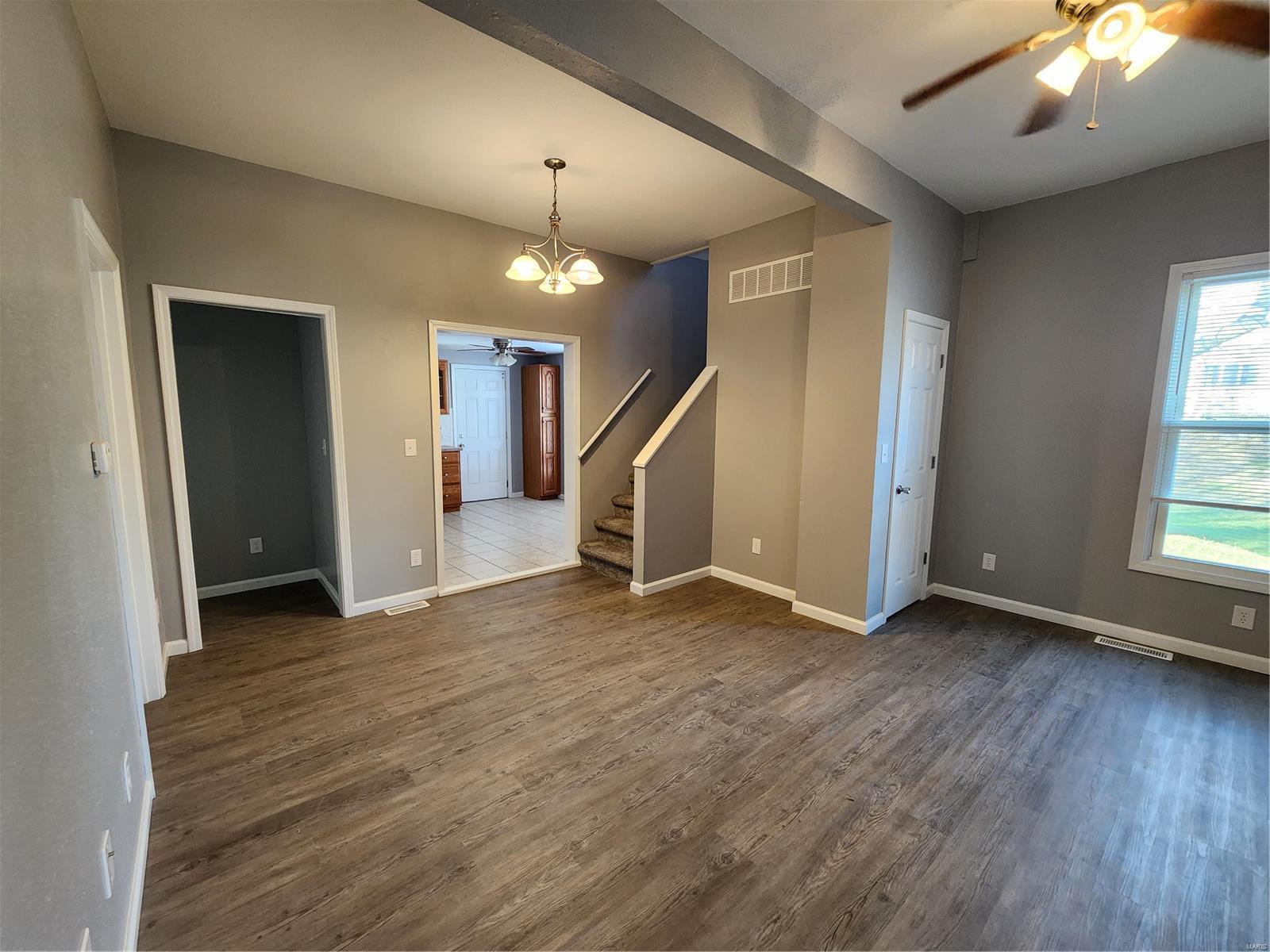 1640 Seminary Street Alton, IL 62002 - Photo 4 of 25 Gallery Image 4