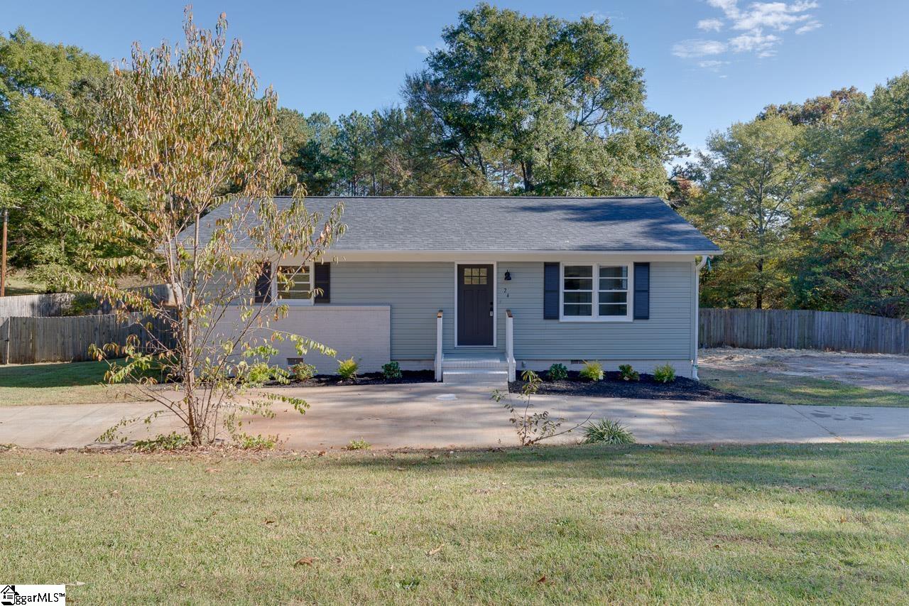 24 Springbrook Court Spartanburg, SC 29301 - Photo 1 of 29
