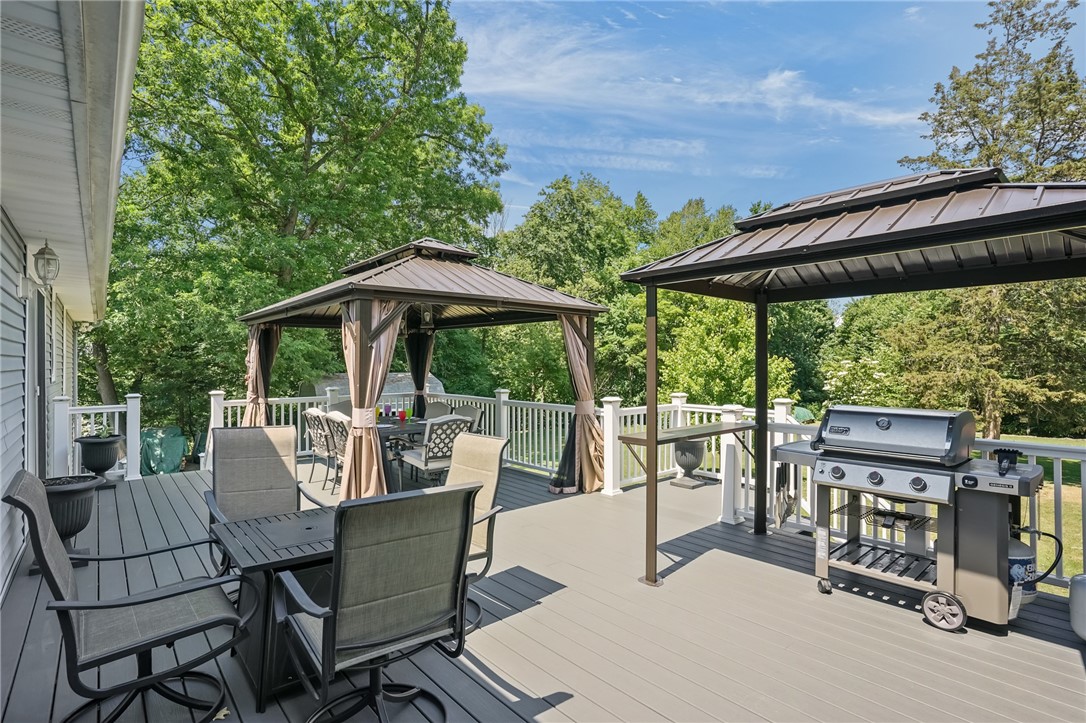 108 Sayles Hill Road North Smithfield, RI 02896 - Photo 32 of 50
