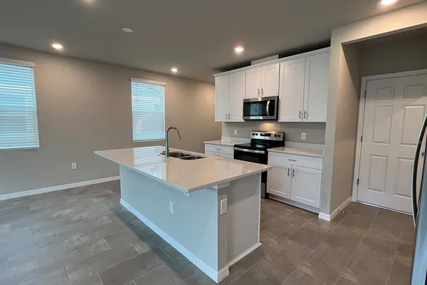 $2,150 | Undisclosed Address, Davenport, FL 33896