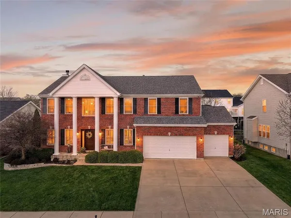 $575,000 | 133 Snake River Drive, Dardenne Prairie, MO 63368