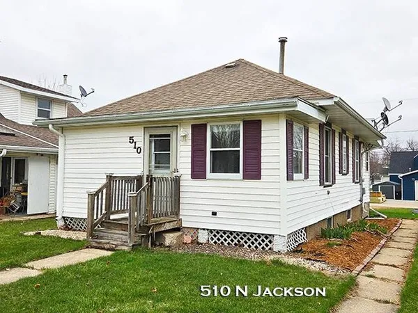 $138,000 | 510 North Jackson Street, Cuba City, WI 53807