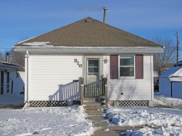 $138,000 | 510 North Jackson Street, Cuba City, WI 53807
