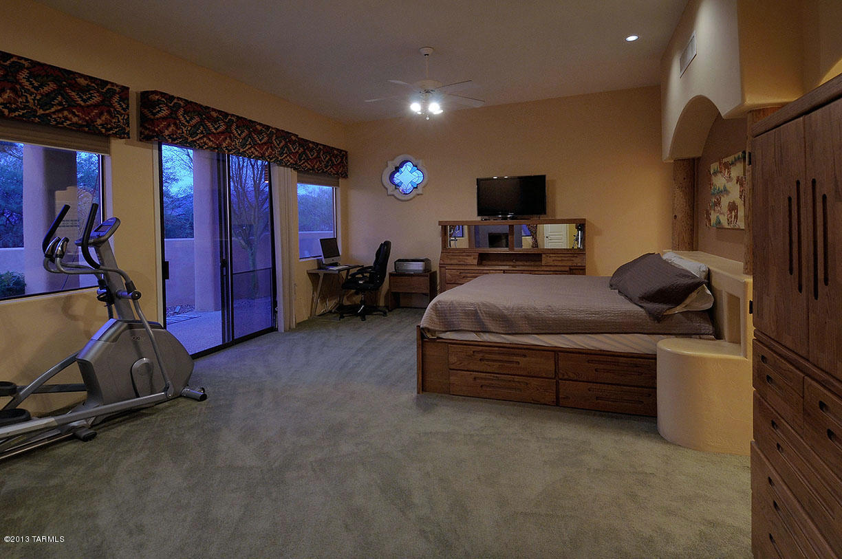 911 North Rancho Del Jefe Loop Tucson, AZ 85748 - Photo 13 of 28 Gallery Image 13