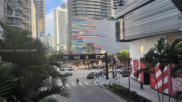 $5,350 | 45 Southwest 9th Street, Unit 1106, Miami, FL 33130