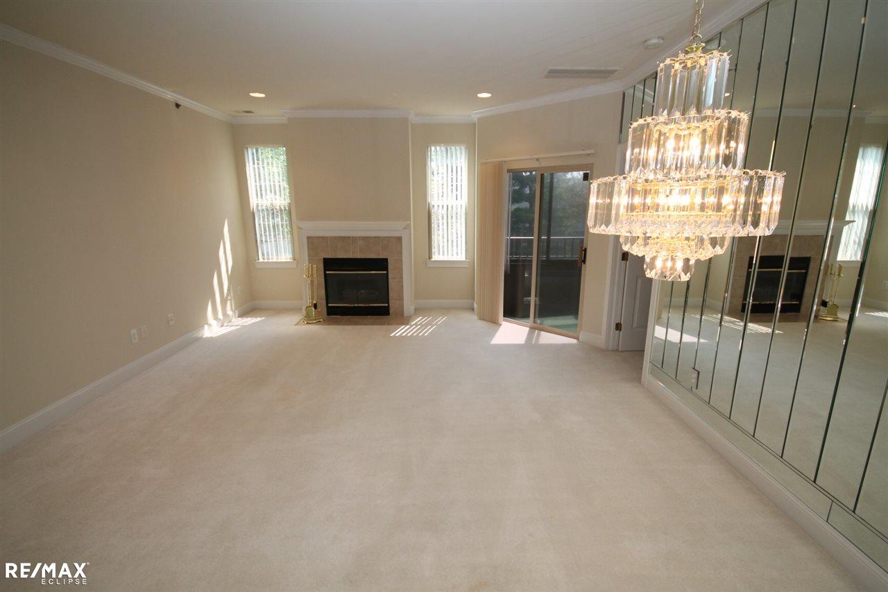 39148 Hayes Road Clinton Township, MI 48038 - Photo 10 of 32