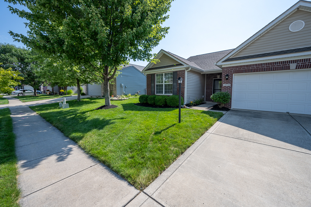 18934 Course View Road Noblesville, IN 46060 - Photo 2 of 28 Gallery Image 2