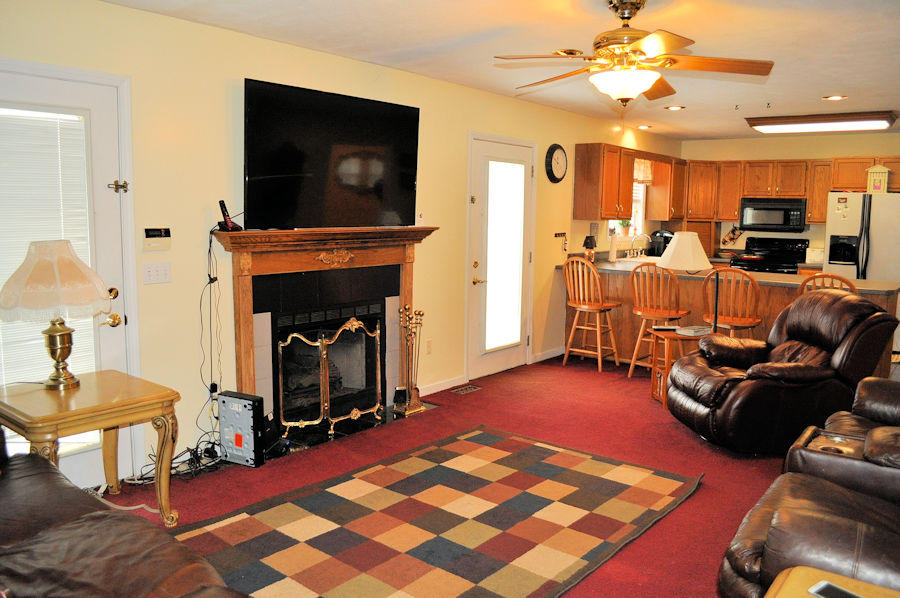 5640 Dearing Road Talbott, TN 37877 - Photo 16 of 40 living room1