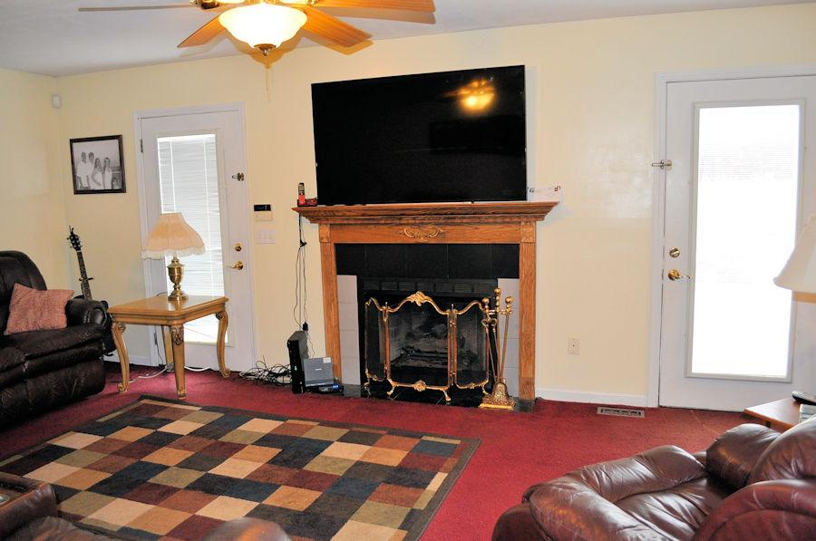 5640 Dearing Road Talbott, TN 37877 - Photo 18 of 40 living room4
