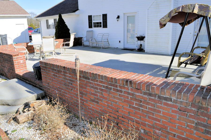 5640 Dearing Road Talbott, TN 37877 - Photo 34 of 40 rear patio3