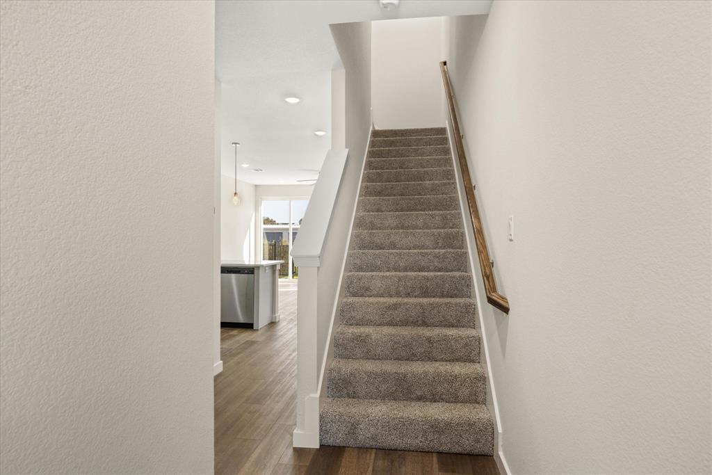 529 Galt Drive Stephenville, TX 76401 - Photo 5 of 27 a view of entryway