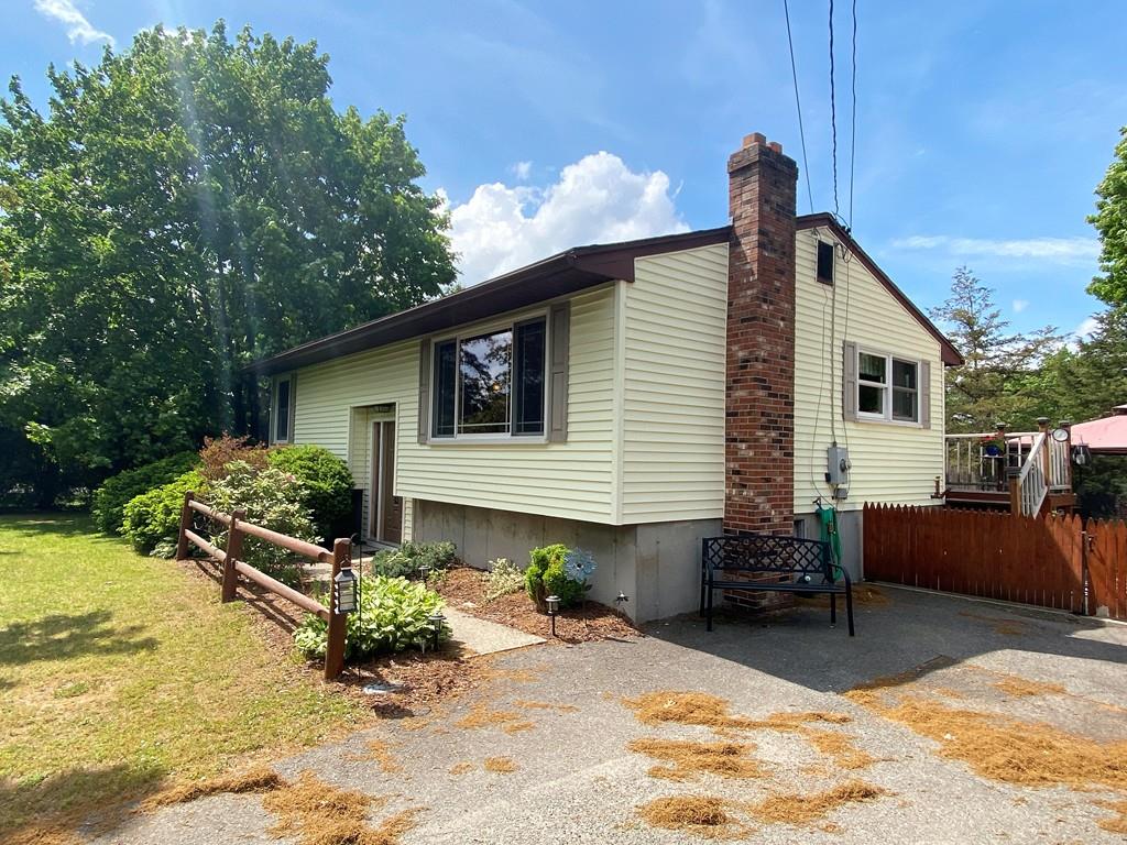 227 Turnpike Road Montague, MA 01376 - Photo 4 of 30