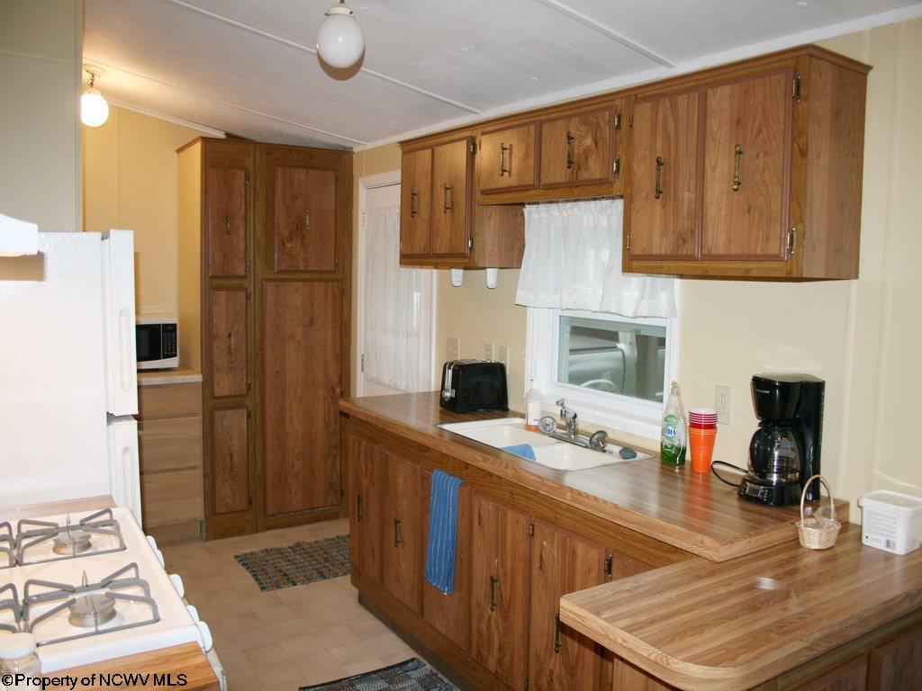 231 Crystal Lake Road West Union, WV 26456 - Photo 8 of 16 Gallery Image 8