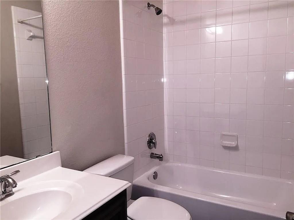 14911 Riverside Drive Little Elm, TX 75068 - Photo 4 of 10