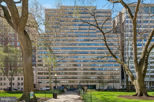 $219,900 | 1810 Rittenhouse Square, Unit 2007, Philadelphia, PA 19103