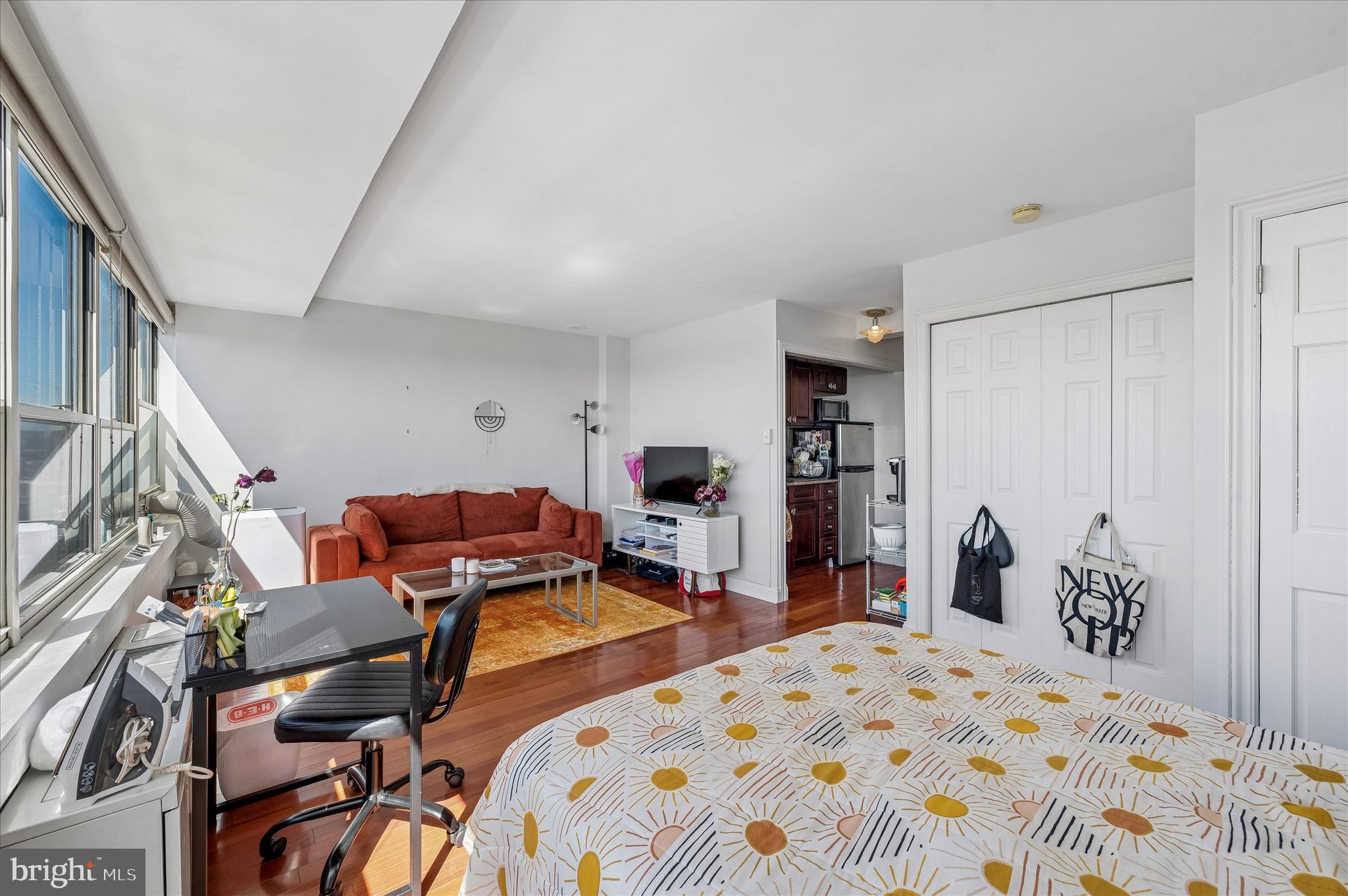 1810 Rittenhouse Square, Unit 2007 Philadelphia, PA 19103 - Photo 21 of 25 a bed room with a bed and furniture