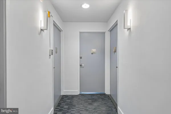 $219,900 | 1810 Rittenhouse Square, Unit 2007, Philadelphia, PA 19103