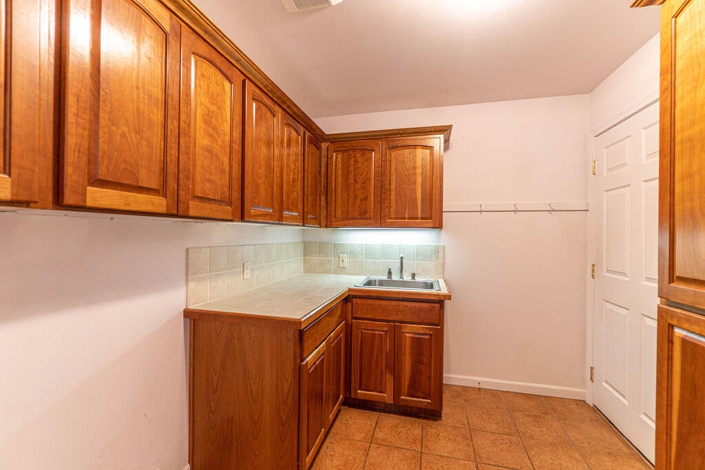 18655 Innes Market Road Bend, OR 97703 - Photo 24 of 28 DSC08908