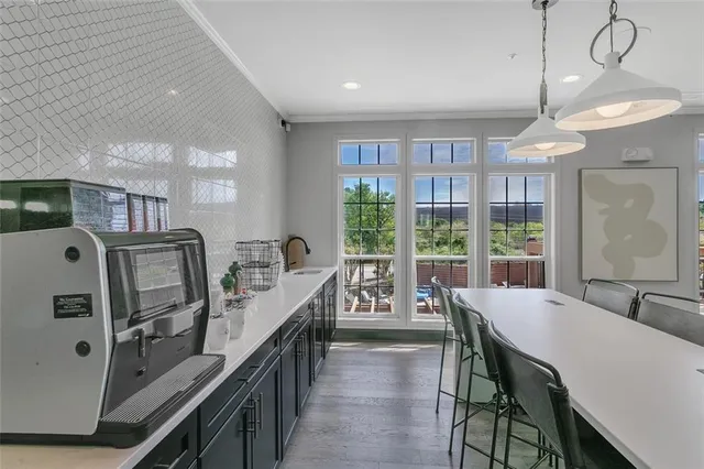 $1,633 | 10 Rimington Lane, Unit 211, Decatur, GA 30030