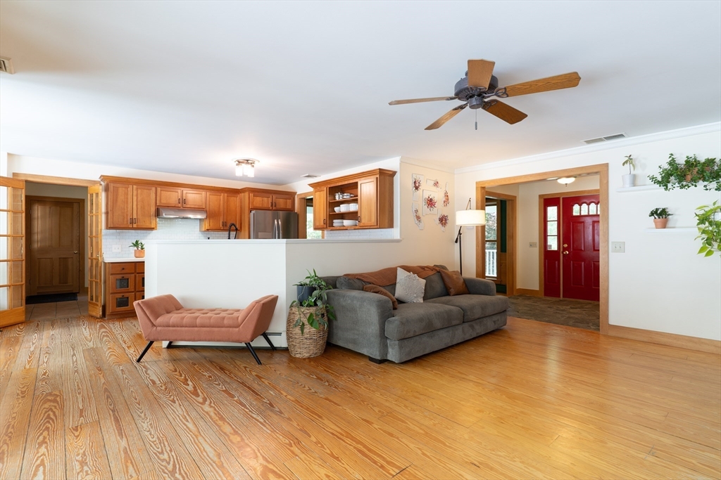 132 Springfield Road Belchertown, MA 01007 - Photo 11 of 42