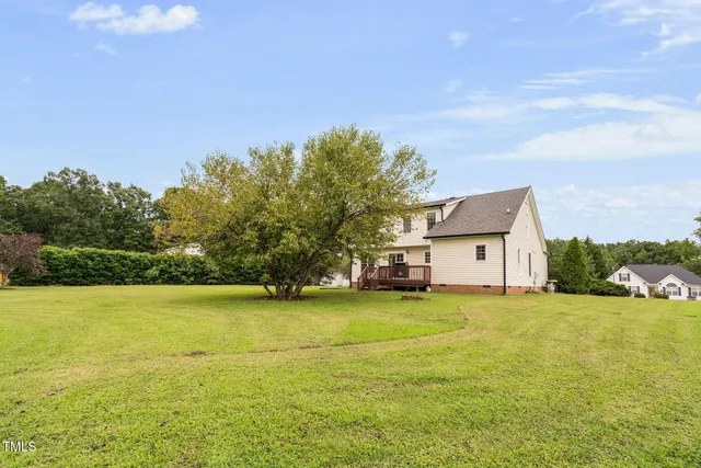 a view of an ocean from a yard