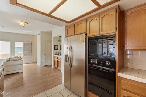 $1,599,000 | 625 South Broadway, Unit 2, Redondo Beach, CA 90277