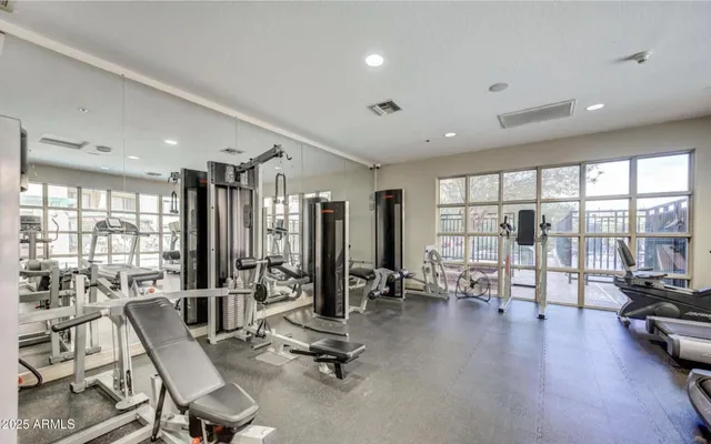 $469,900 | 17 West Vernon Avenue, Unit 621, Phoenix, AZ 85003