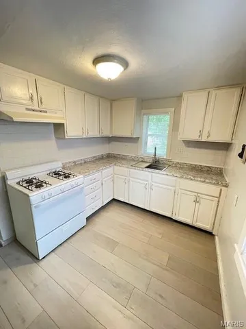 $1,295 | 338 La Motte Lane, Ferguson, MO 63135