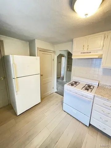 $1,295 | 338 La Motte Lane, Ferguson, MO 63135