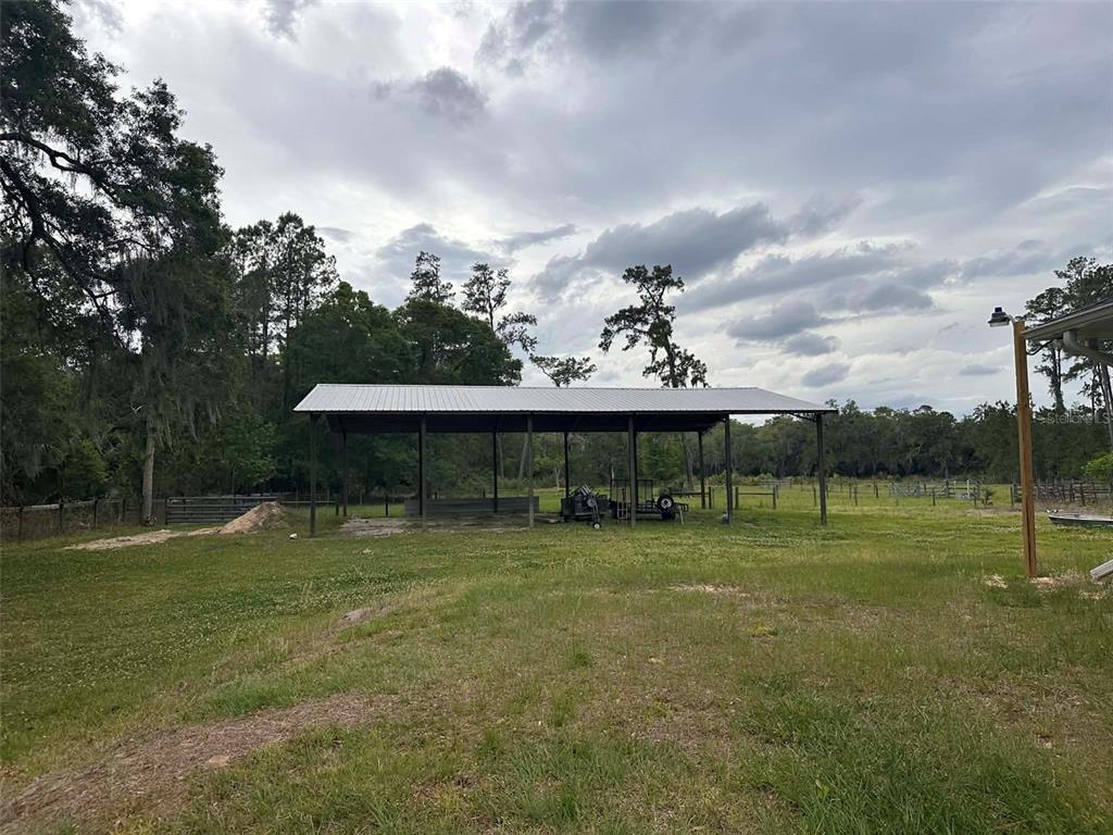 6800 Northeast 175th Street Road Citra, FL 32113 - Photo 26 of 27 a view of a entertaining space