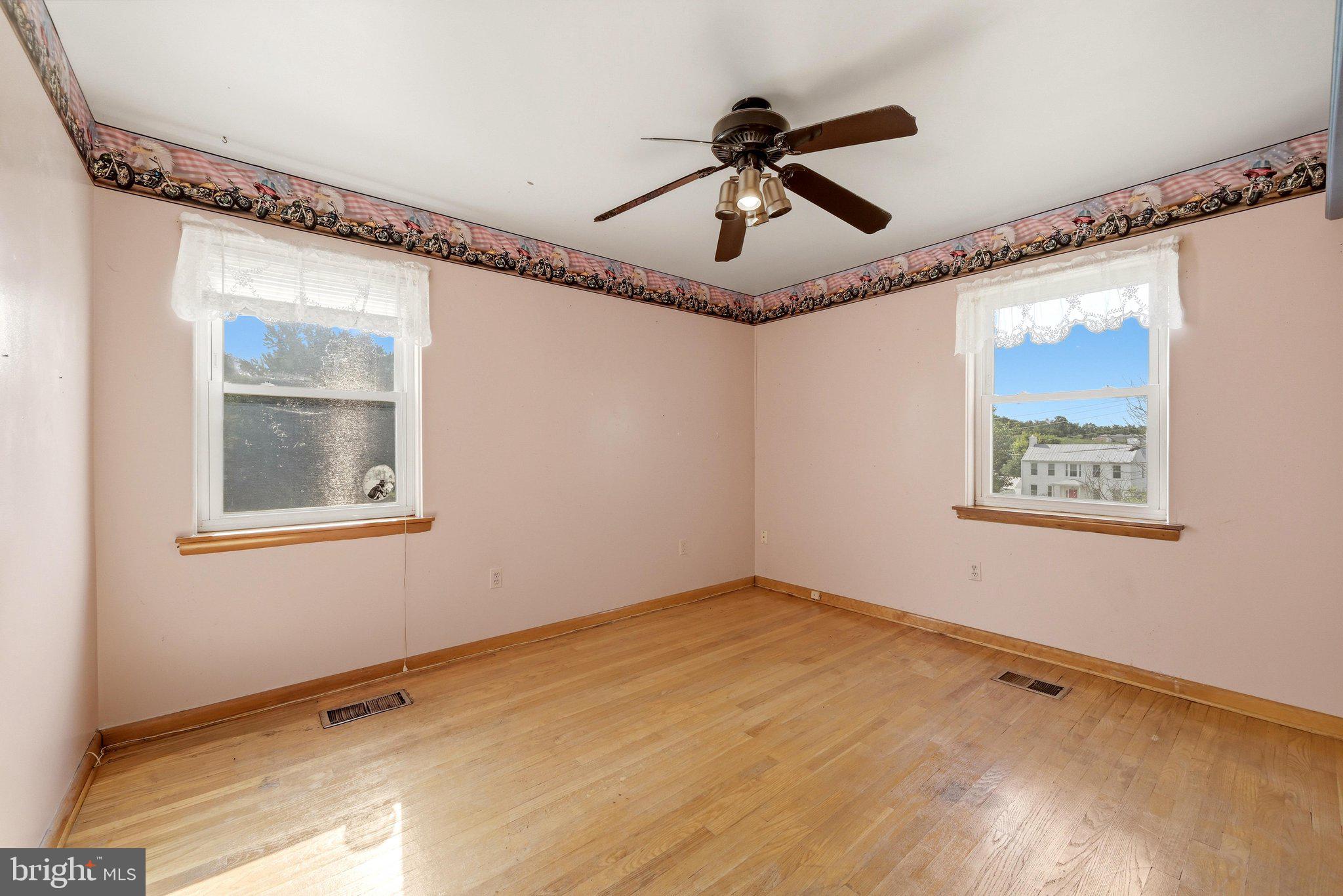 9092 Fox Ridge Drive Union Bridge, MD 21791 - Photo 25 of 67 Bedroom