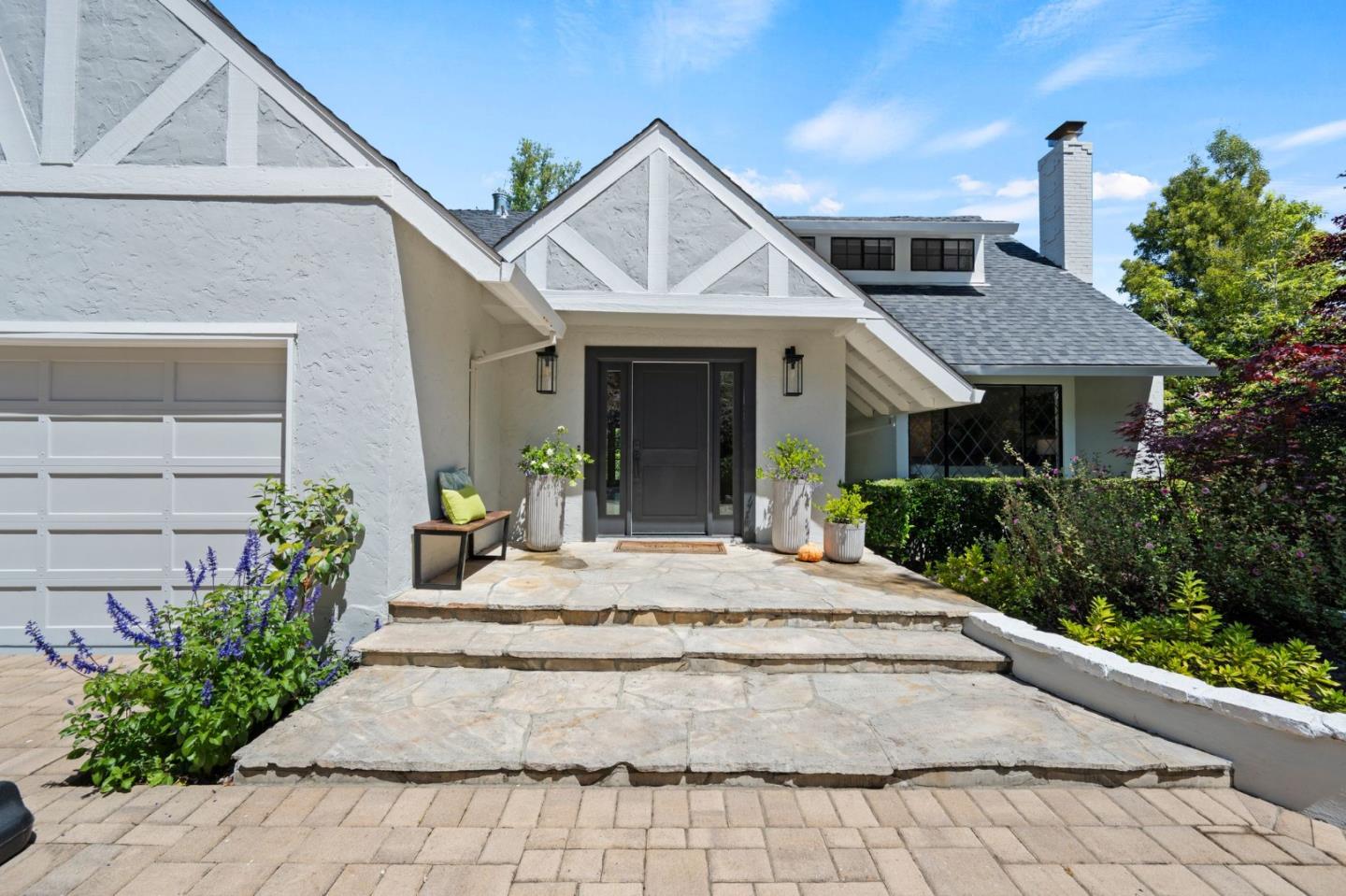220 Robin Road Hillsborough, CA 94010 - Photo 3 of 39