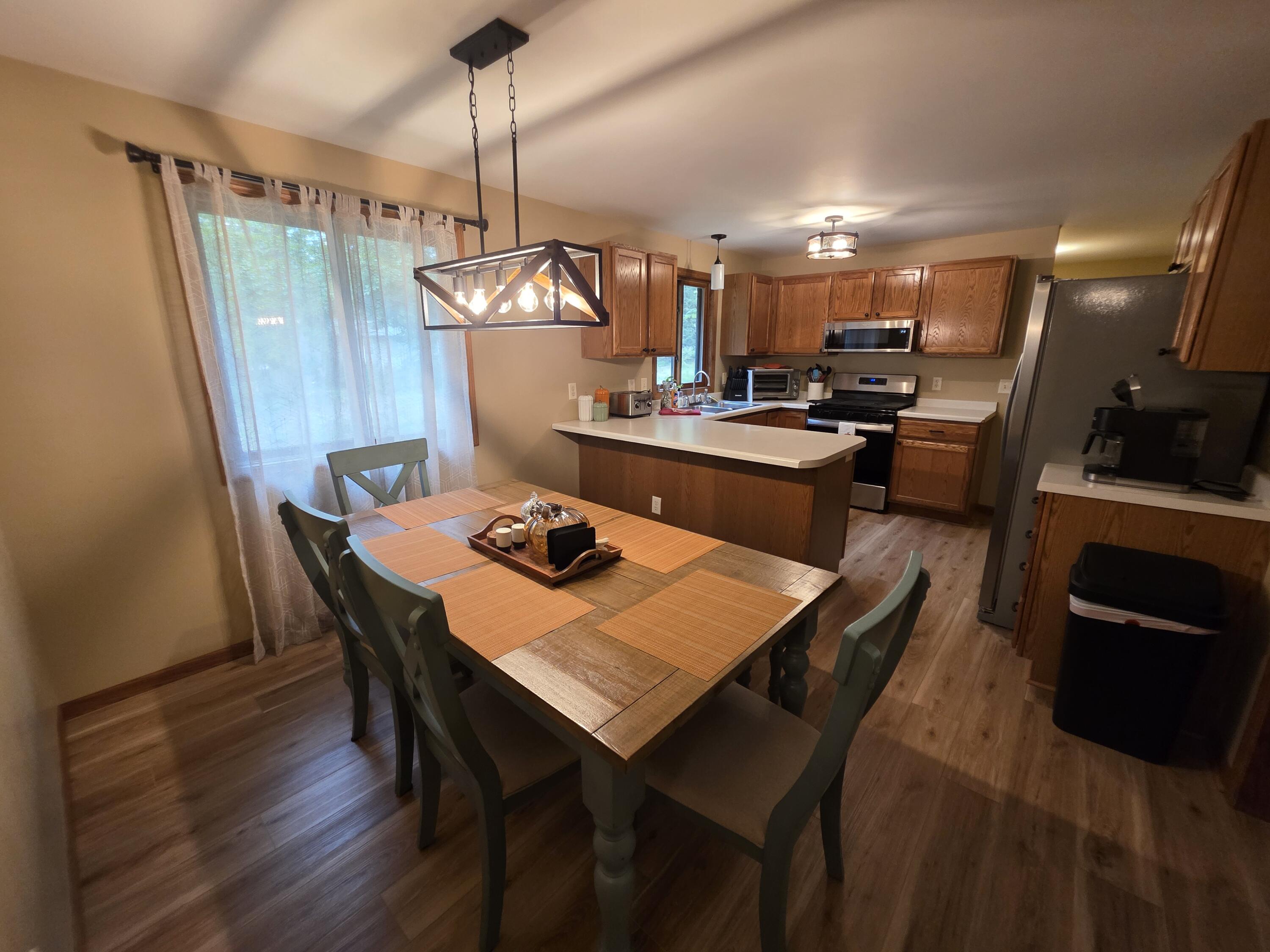 262 Highland Road Harbor Springs, MI 49740 - Photo 4 of 25 20250925_141220