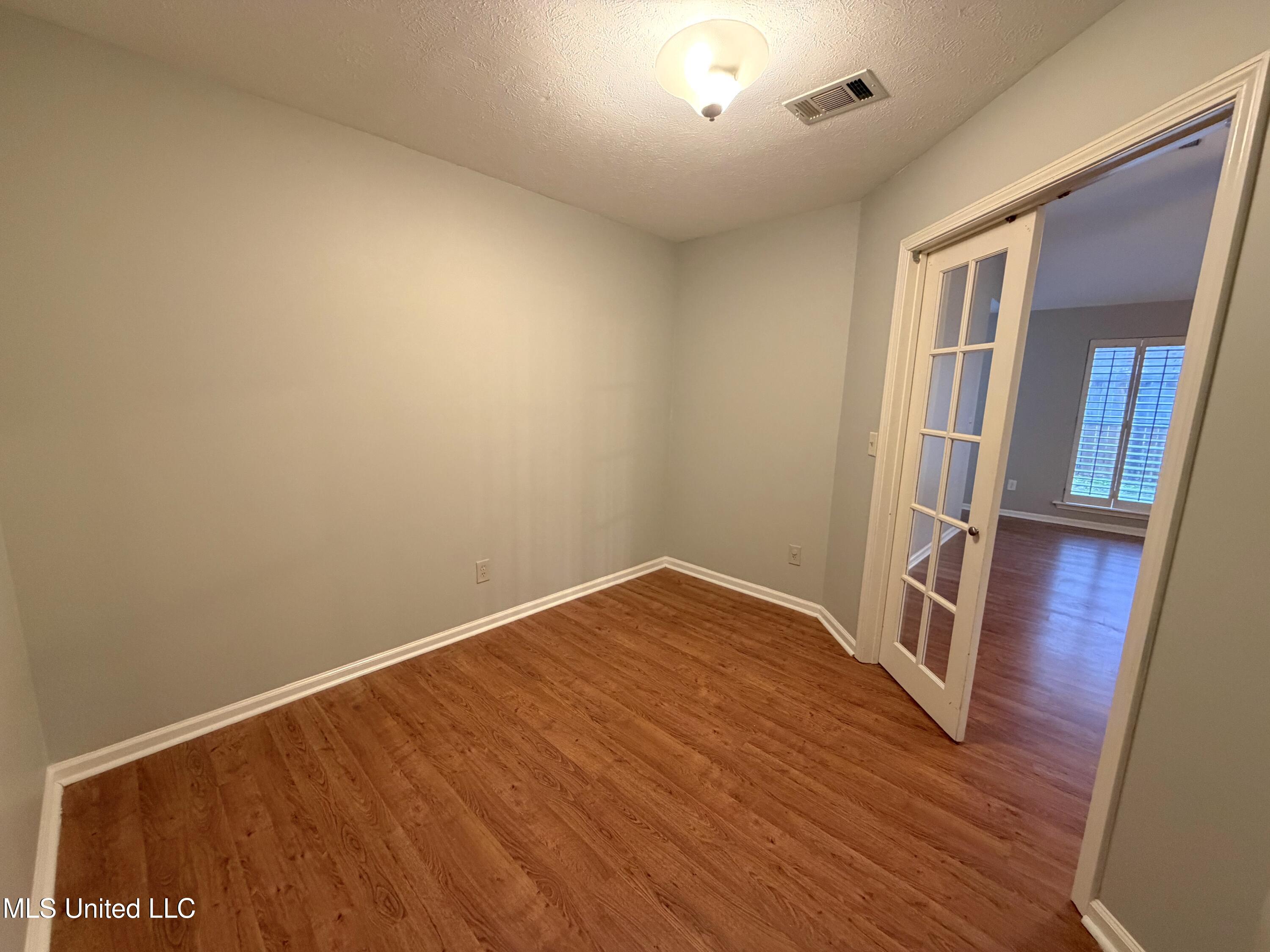 1002 Brashears Point Ridgeland, MS 39157 - Photo 7 of 22 IMG_6316