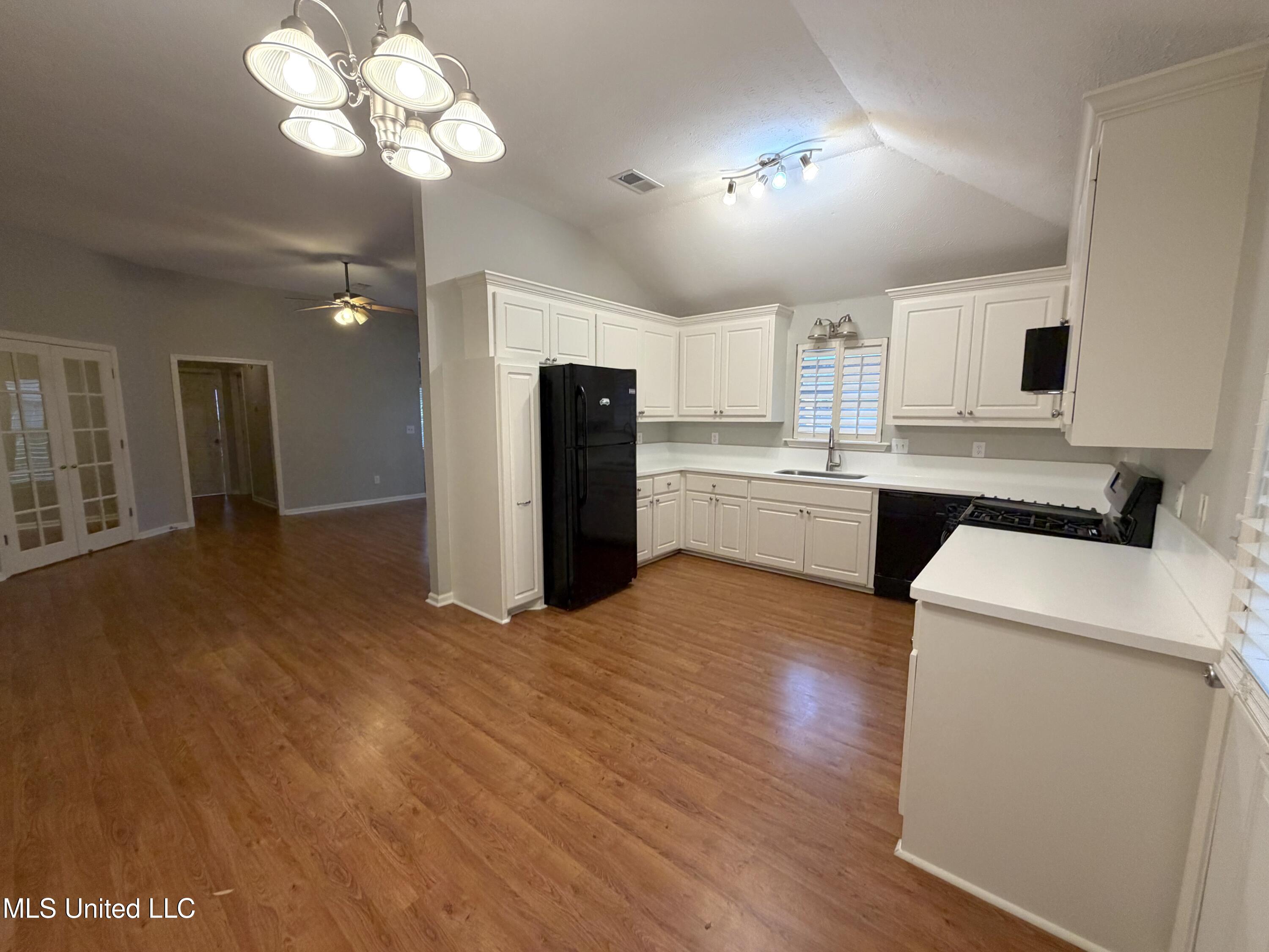 1002 Brashears Point Ridgeland, MS 39157 - Photo 9 of 22 IMG_6322