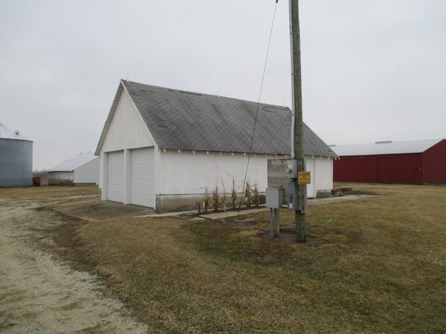 16664 Blue Goose Road Sterling, IL 61081 - Photo 4 of 6