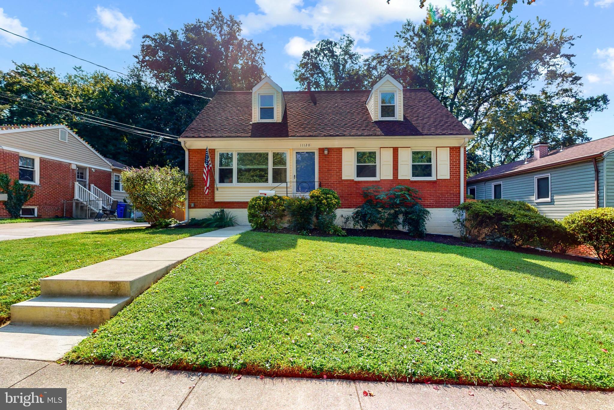 11120 Dewey Road Kensington, MD 20895 - Photo 2 of 27