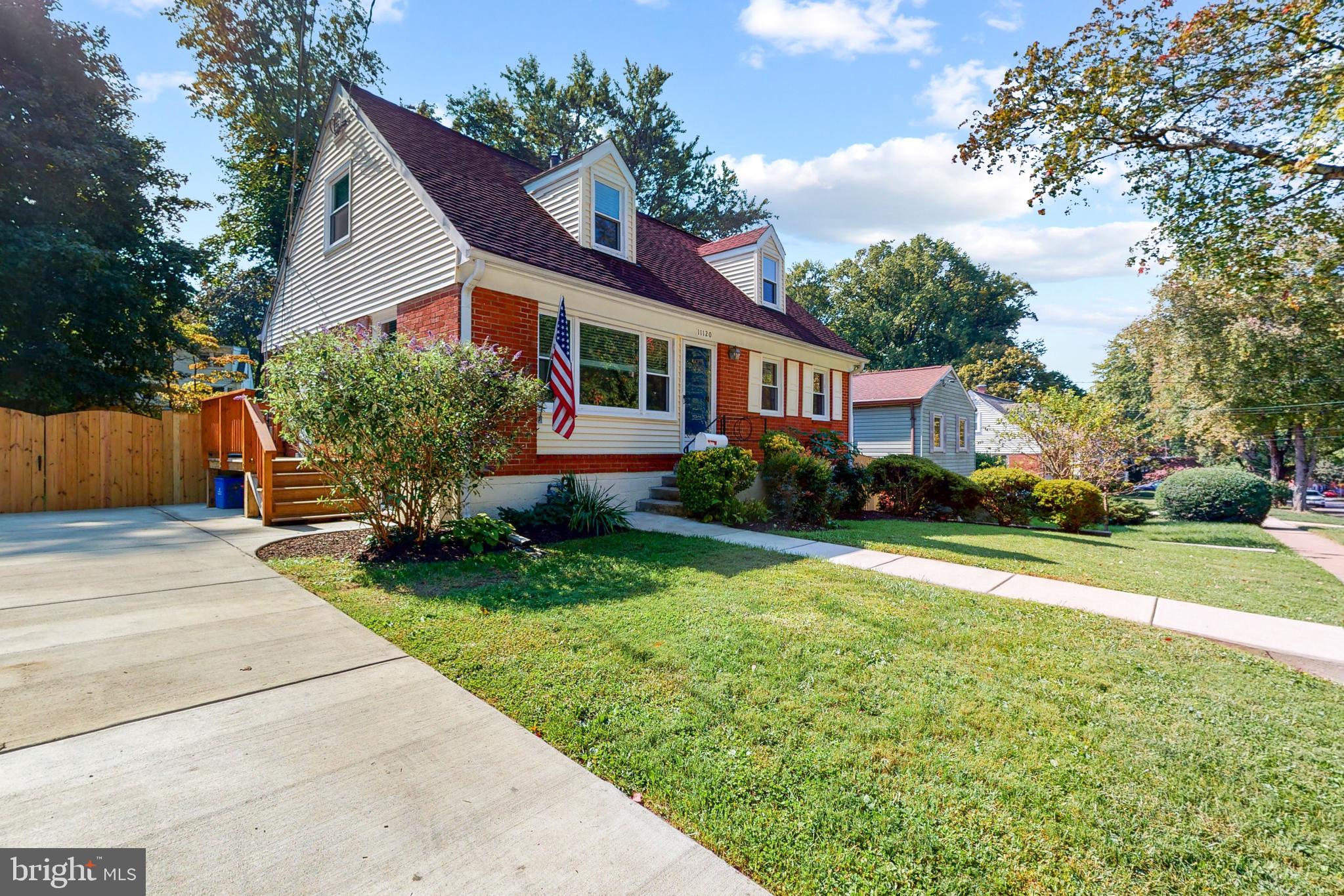 11120 Dewey Road Kensington, MD 20895 - Photo 4 of 27