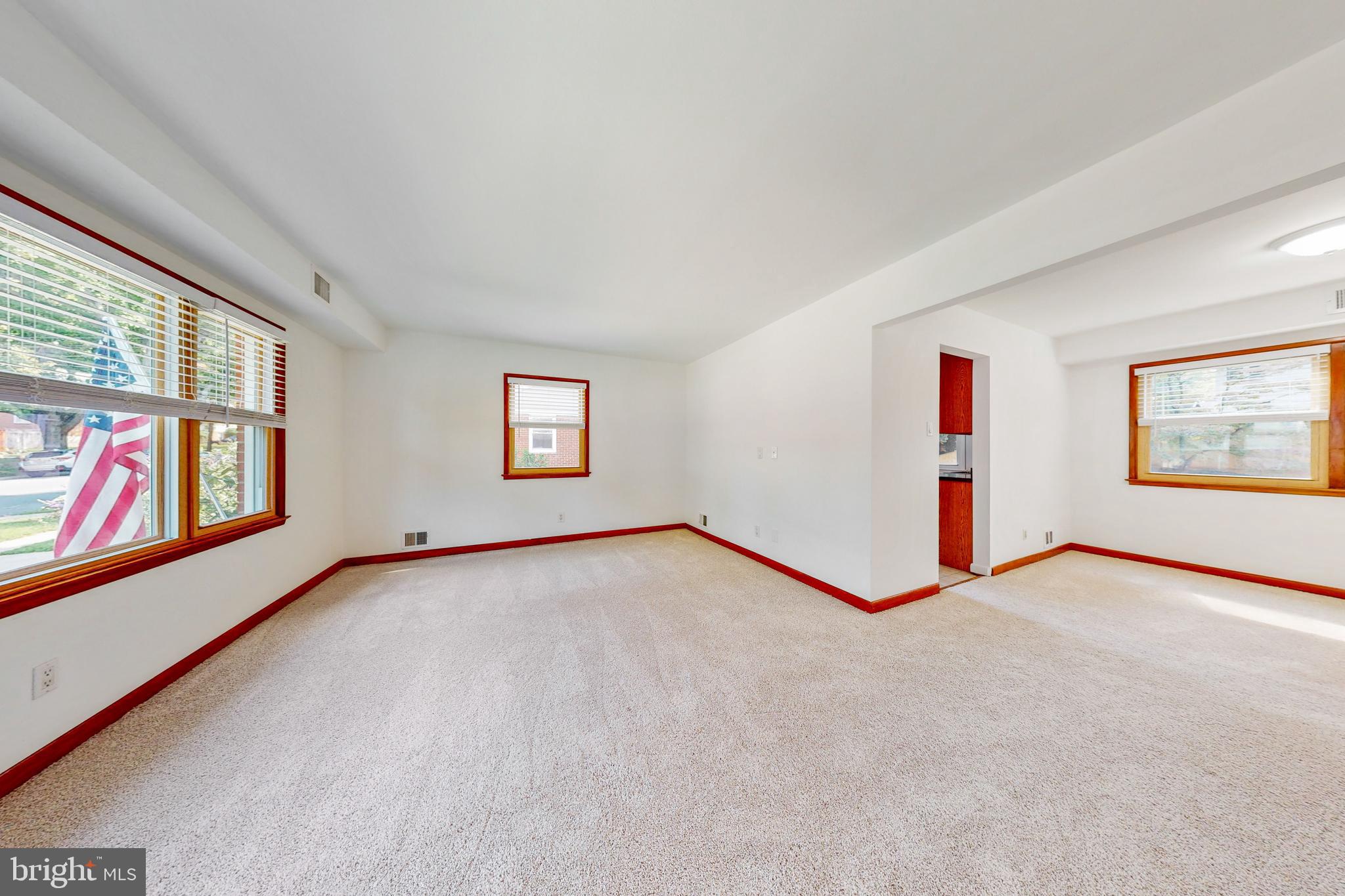 11120 Dewey Road Kensington, MD 20895 - Photo 6 of 27