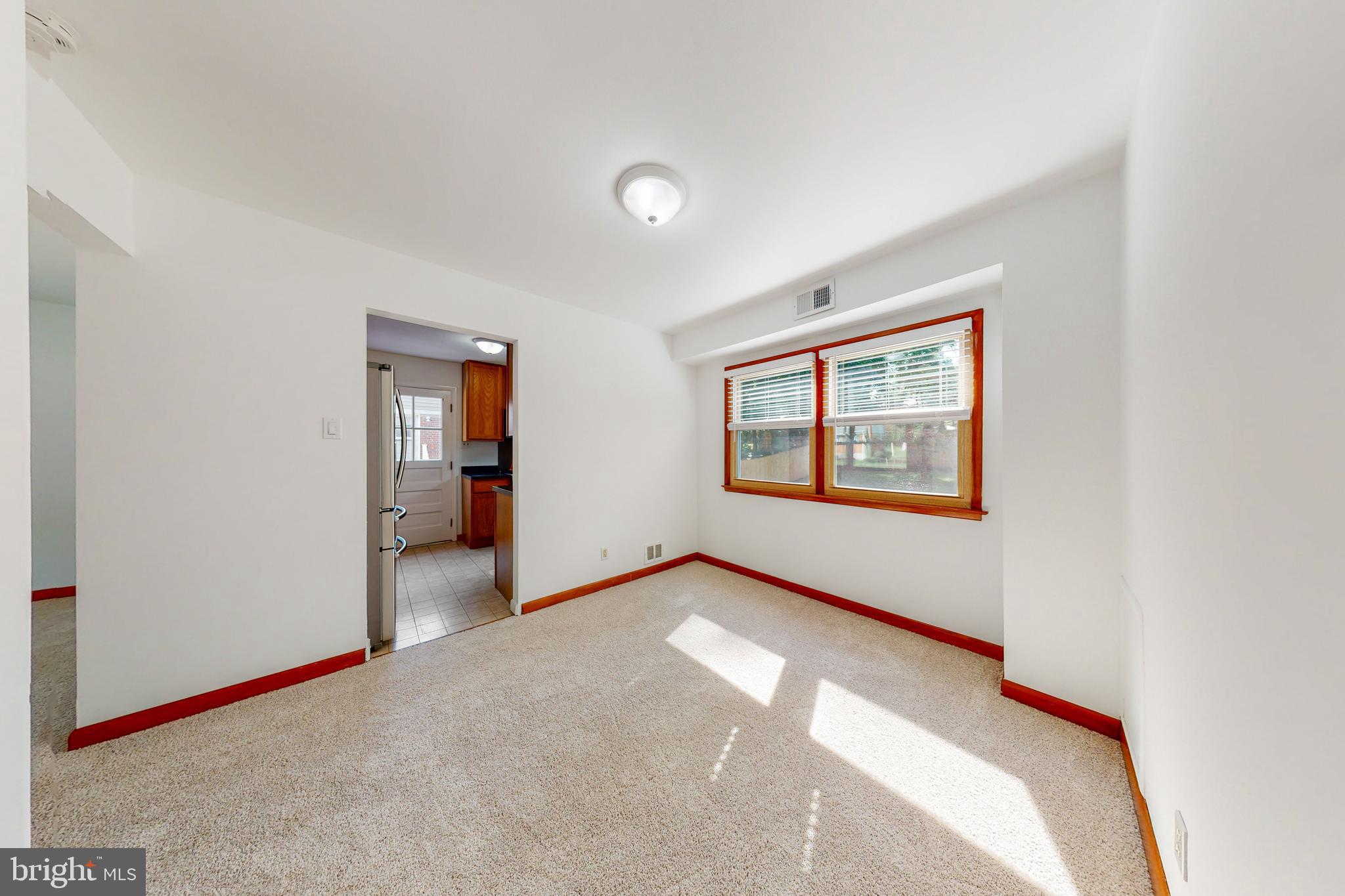 11120 Dewey Road Kensington, MD 20895 - Photo 8 of 27