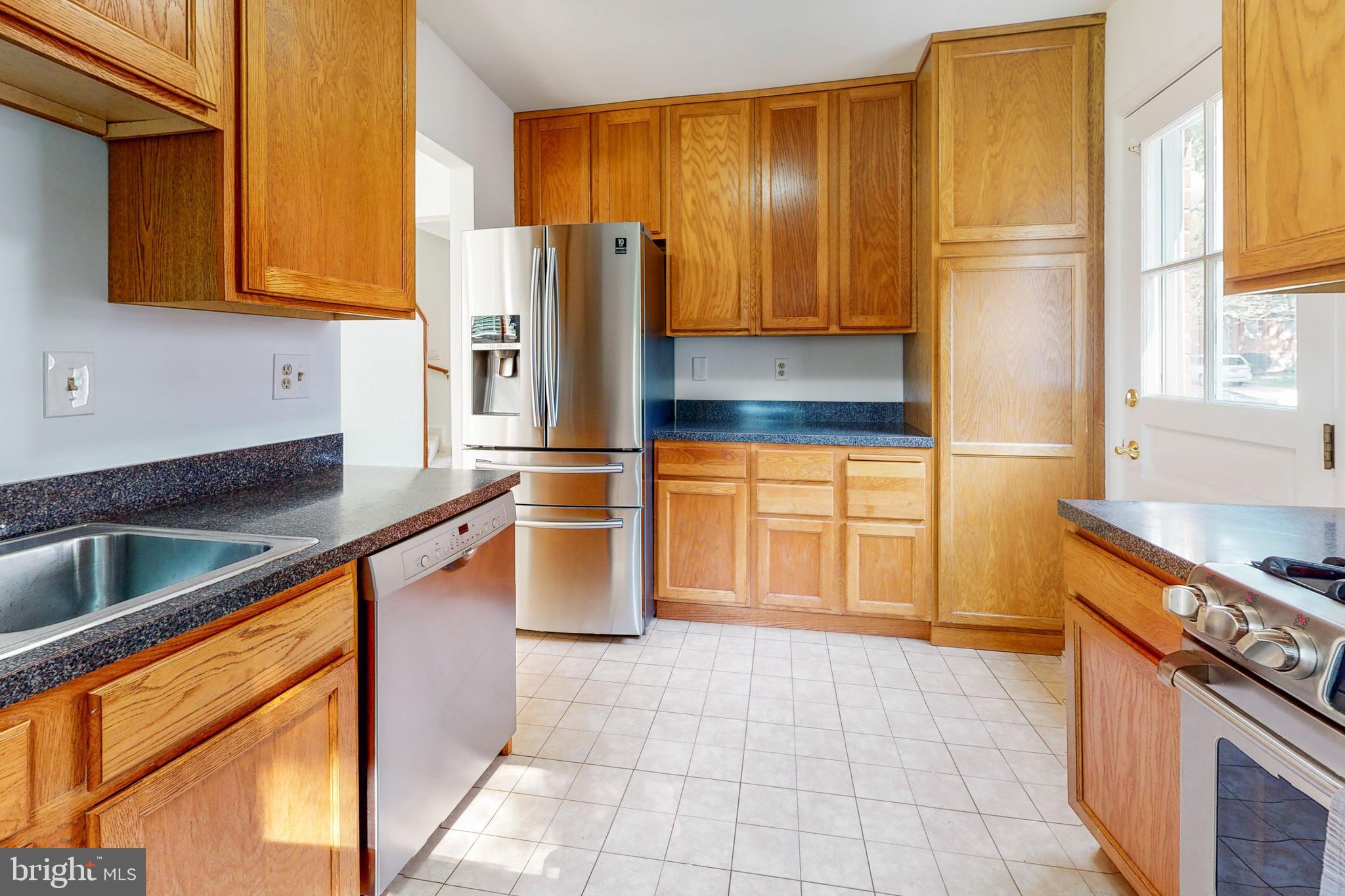 11120 Dewey Road Kensington, MD 20895 - Photo 9 of 27