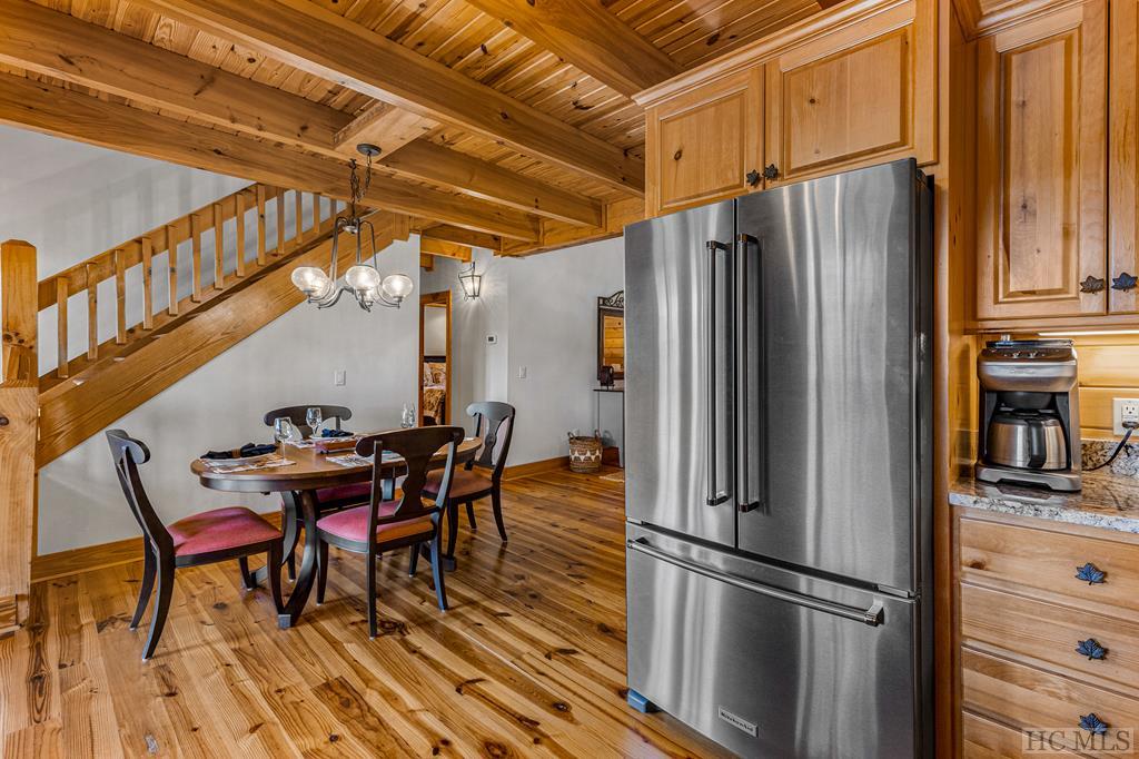 271 B Rendezvous Ridge, Unit B Cashiers, NC 28717 - Photo 15 of 35 Gallery Image 15
