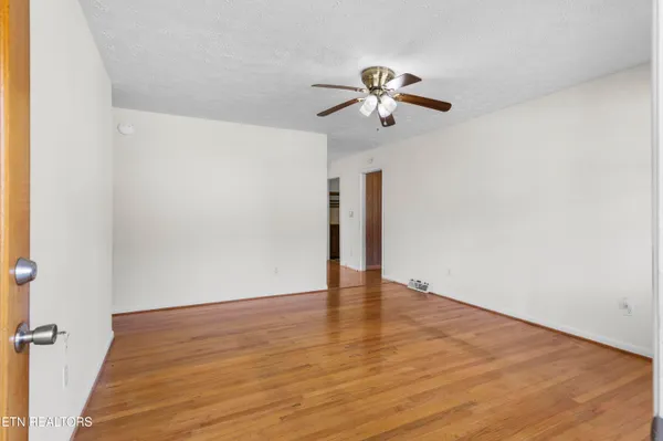 $259,900 | 115 East Morningside Park, La Follette, TN 37766