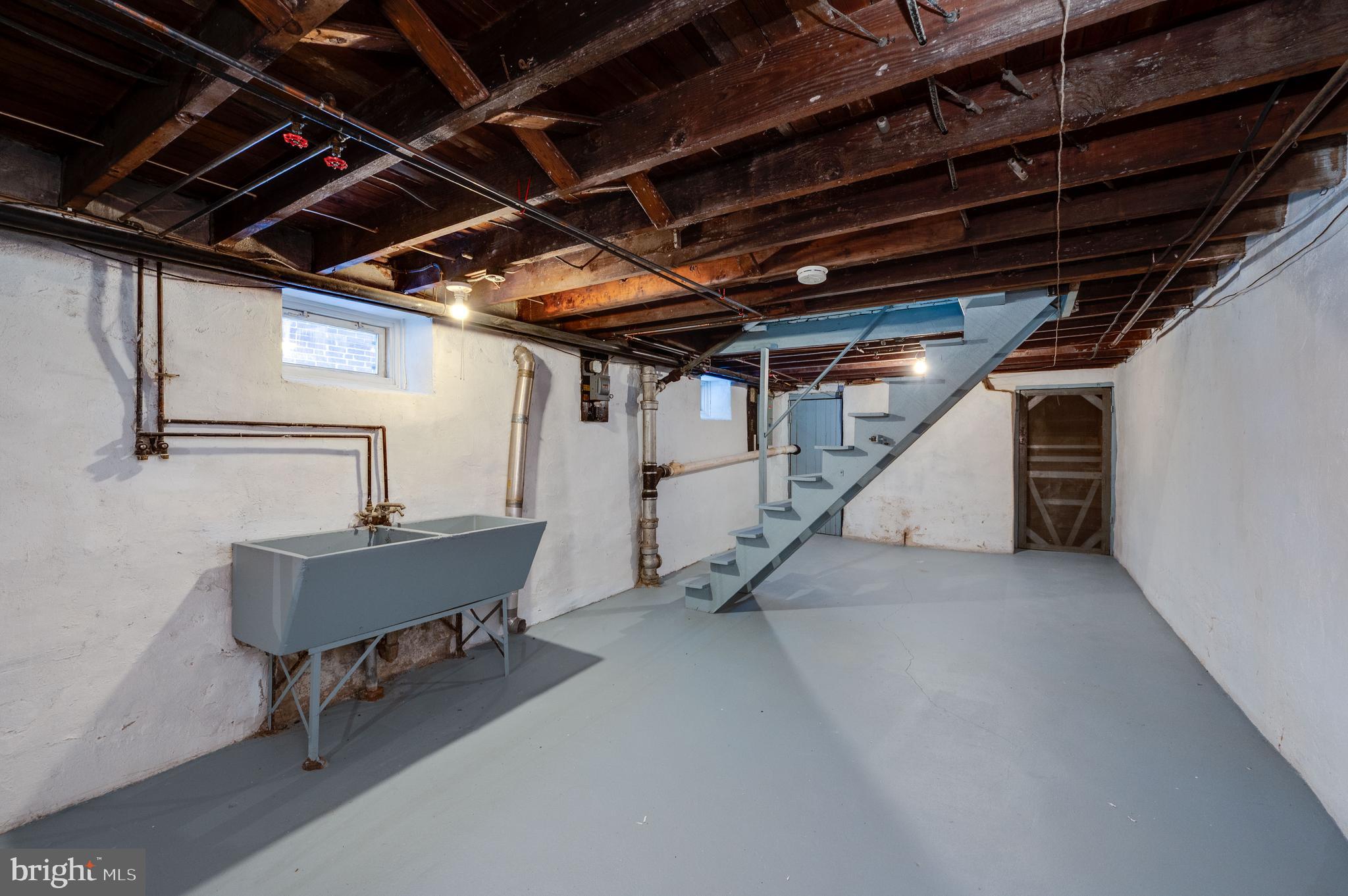 617 Crescent Avenue Reading, PA 19605 - Photo 33 of 43