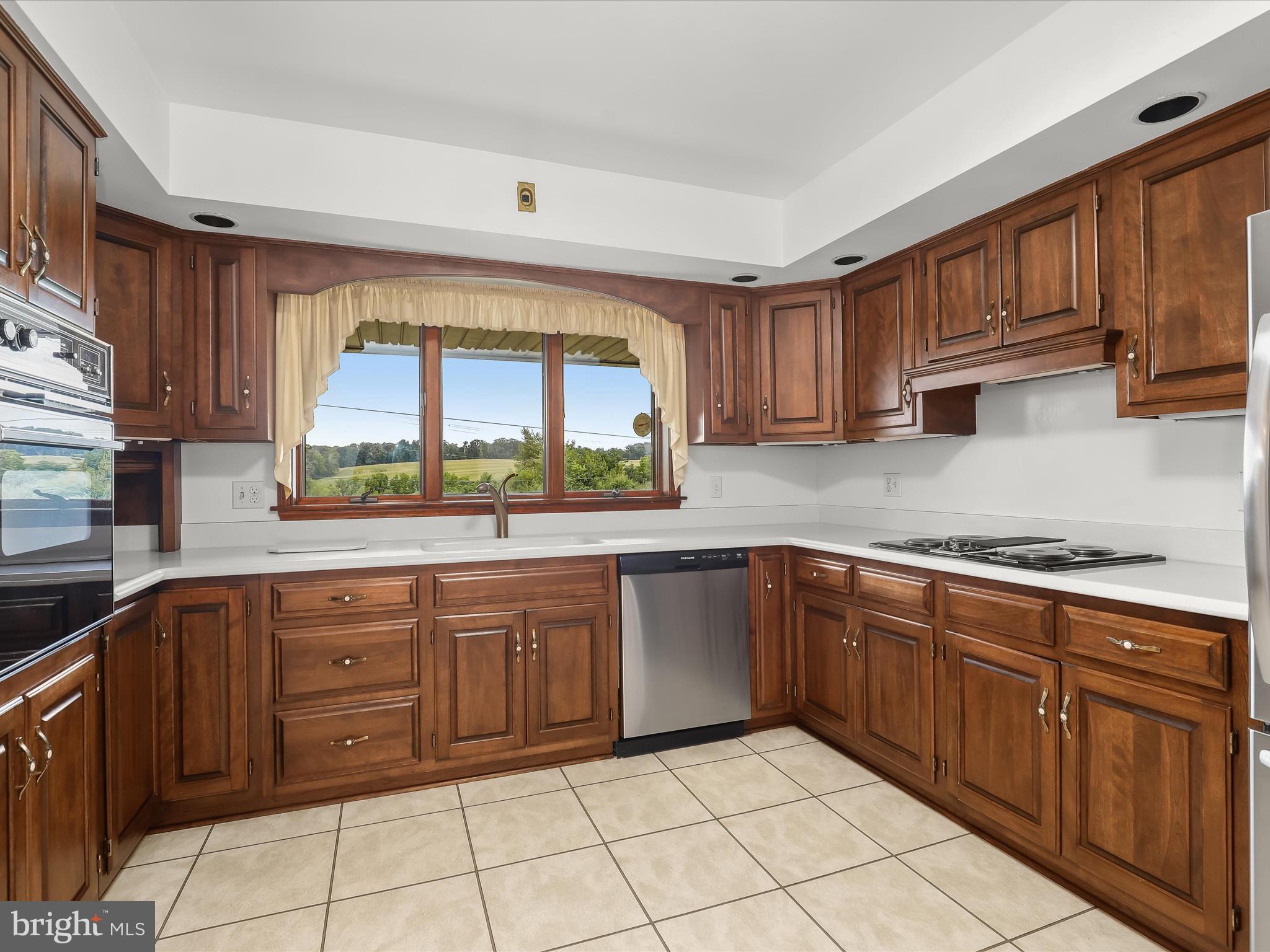 2177 Manchester Road Westminster, MD 21157 - Photo 21 of 44 Kitchen